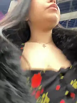 Snapshot of Chloe__Moon chatting on December 2024 02:19:02 PM Chloe Moon online show from December 2024 02:19:02 PM