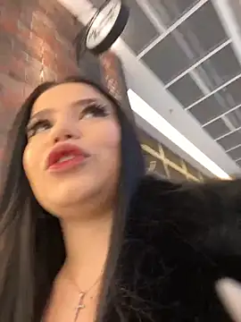 Snapshot of Chloe__Moon chatting on January 2025 10:43:01 AM Chloe Moon online show from January 2025 10:43:01 AM