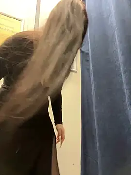 Snapshot of Chloe__Moon chatting on January 2025 01:03:02 PM Chloe Moon online show from January 2025 01:03:02 PM