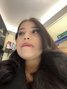 Snapshot of Chloe__Moon chatting on March 2025 11:05:01 AM Chloe Moon online show from March 2025 11:05:01 AM