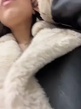 Snapshot of Chloe__Moon chatting on December 2025 02:10:02 PM Chloe Moon online show from December 2025 02:10:02 PM