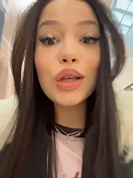 Chloe  Moon online show from February 2026 02:12:02 PM