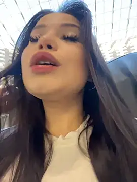 Chloe  Moon online show from March 2026 02:25:02 PM