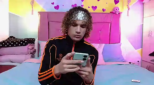 Snapshot of tylor_boy chatting on March 2025 01:35:01 AM tylor boy online show from March 2025 01:35:01 AM