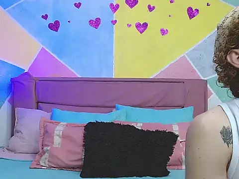 Snapshot of tylor_boy chatting on September 2025 06:40:01 PM tylor boy online show from September 2025 06:40:01 PM