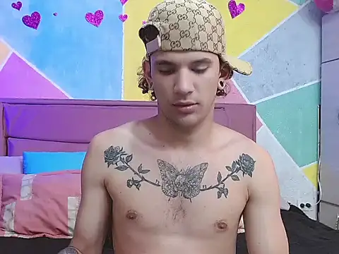 Snapshot of tylor_boy chatting on September 2025 03:52:01 AM tylor boy online show from September 2025 03:52:01 AM