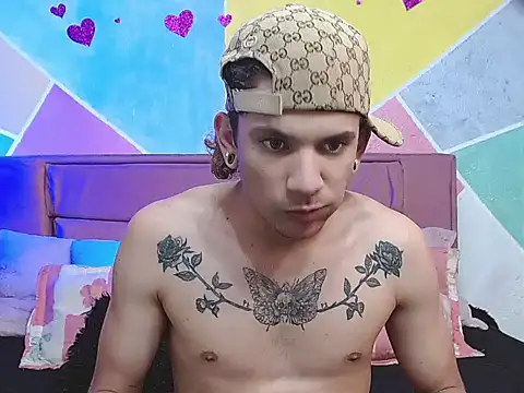 Snapshot of tylor_boy chatting on October 2025 04:11:01 AM tylor boy online show from October 2025 04:11:01 AM