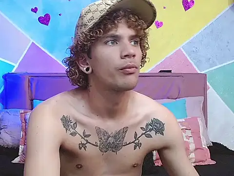 Snapshot of tylor_boy chatting on October 2025 01:14:02 AM tylor boy online show from October 2025 01:14:02 AM