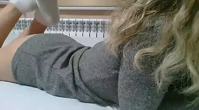 Snapshot of Emma_99 chatting on February 2025 02:34:02 PM Emma 99 online show from February 2025 02:34:02 PM