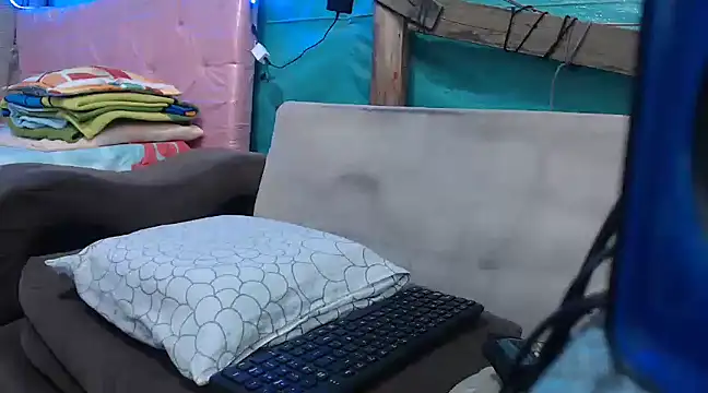 mom son dirty online show from March 2025 02:44:01 PM