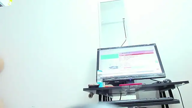 Snapshot of Dalia_20 chatting on February 2025 03:42:01 AM Dalia 20 online show from February 2025 03:42:01 AM