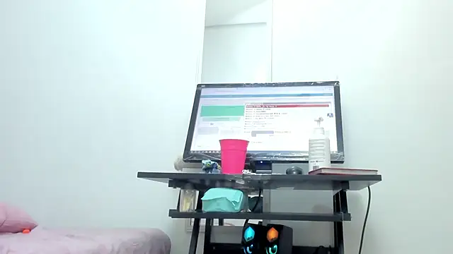 Snapshot of Dalia_20 chatting on February 2025 04:57:02 AM Dalia 20 online show from February 2025 04:57:02 AM