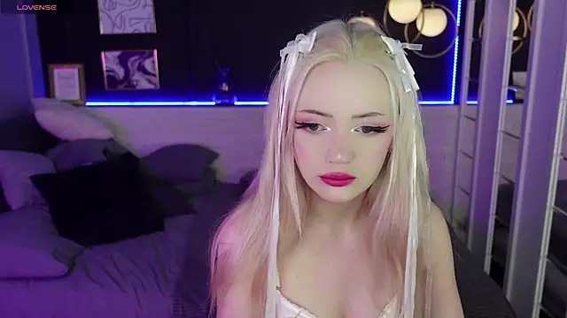 EmilyAir online show from January 2025 09:12:01 PM