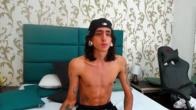 Matthew Dixonn online show from December 2024 06:31:02 AM