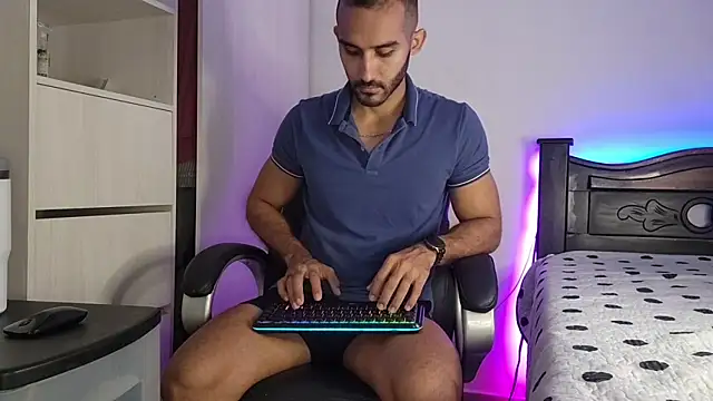 orion1993 online show from December 2024 12:16:02 PM