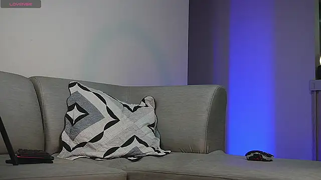 orion1993 online show from September 2025 11:51:02 PM