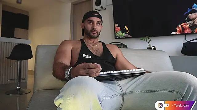 orion1993 online show from April 2026 08:06:02 PM