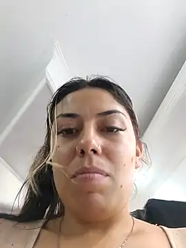 Sweel Leyva18 online show from June 2026 07:11:01 PM