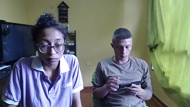 Snapshot of smith_lechosoxxx chatting on September 2025 10:43:01 PM smith lechosoxxx online show from September 2025 10:43:01 PM