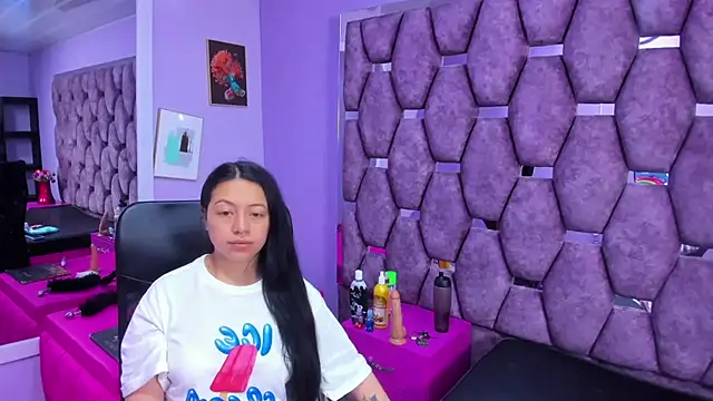 Snapshot of slut_anal_ chatting on January 2025 01:35:01 PM slut anal online show from January 2025 01:35:01 PM