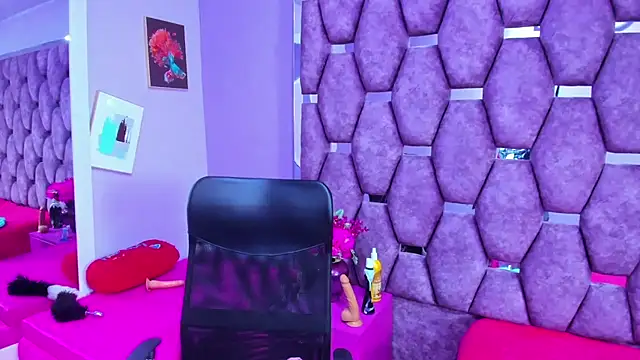 Snapshot of slut_anal_ chatting on January 2025 04:45:01 PM slut anal online show from January 2025 04:45:01 PM