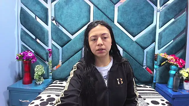 Snapshot of slut_anal_ chatting on January 2025 01:13:01 PM slut anal online show from January 2025 01:13:01 PM