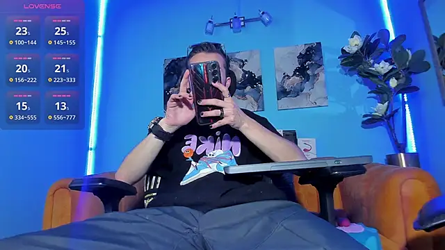  hairybeard  online show from September 2025 06:08:02 PM