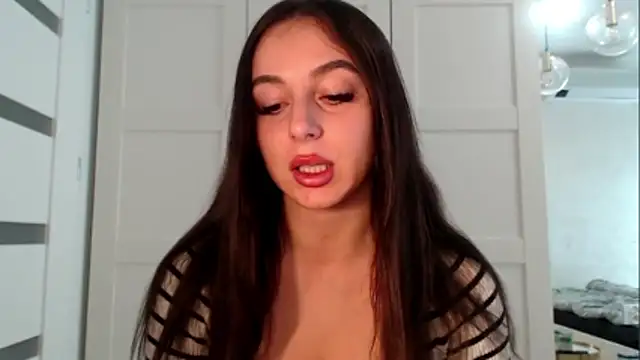 courtneyPerfect online show from April 2026 07:28:02 AM