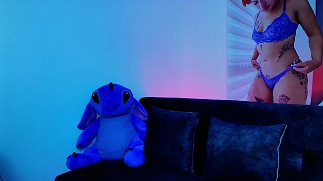 Snapshot of TinnaDawsom chatting on February 2025 12:53:02 AM TinnaDawsom online show from February 2025 12:53:02 AM