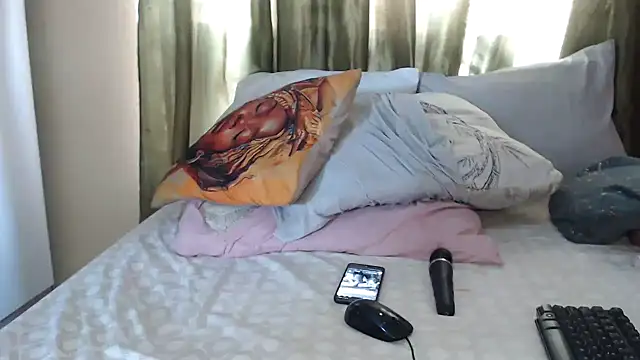 Foxybrownxx1 online show from December 2025 02:10:02 PM