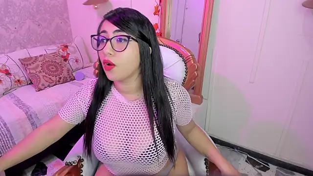 Sexy cristall  online show from February 2025 12:42:01 AM