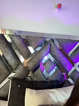 LylaLee111 online show from February 2025 12:59:01 PM