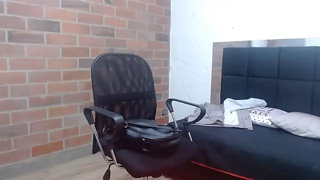 samantha  karolstone online show from October 2025 01:03:02 AM