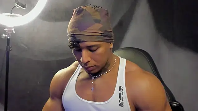 Snapshot of bradley_smith chatting on March 2025 12:34:02 AM bradley smith online show from March 2025 12:34:02 AM