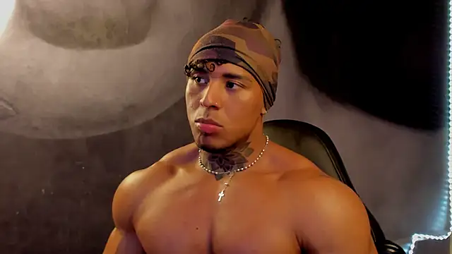 Snapshot of bradley_smith chatting on March 2025 04:01:02 PM bradley smith online show from March 2025 04:01:02 PM