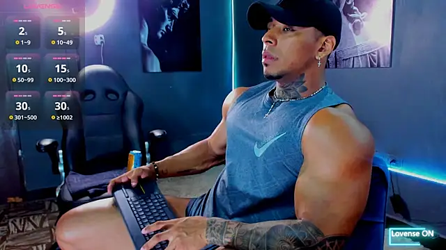 Snapshot of bradley_smith chatting on September 2025 03:52:01 AM bradley smith online show from September 2025 03:52:01 AM