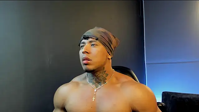 Snapshot of bradley_smith chatting on October 2025 03:51:02 AM bradley smith online show from October 2025 03:51:02 AM