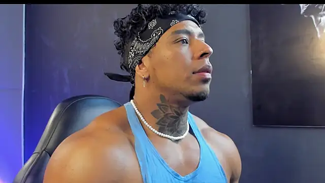 Snapshot of bradley_smith chatting on November 2025 08:03:02 AM bradley smith online show from November 2025 08:03:02 AM