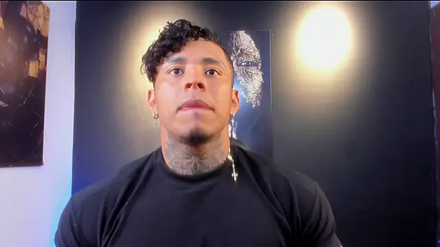 Snapshot of bradley_smith chatting on November 2025 01:49:02 AM bradley smith online show from November 2025 01:49:02 AM