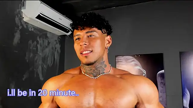 Snapshot of bradley_smith chatting on December 2025 01:13:01 AM bradley smith online show from December 2025 01:13:01 AM