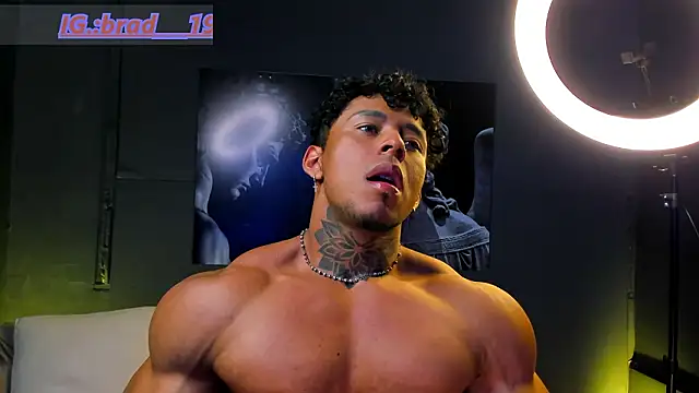 Snapshot of bradley_smith chatting on February 2026 01:42:01 AM bradley smith online show from February 2026 01:42:01 AM