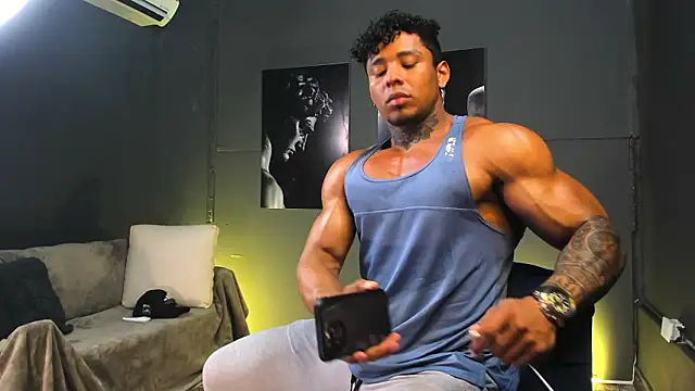 Snapshot of bradley_smith chatting on February 2026 11:56:01 PM bradley smith online show from February 2026 11:56:01 PM