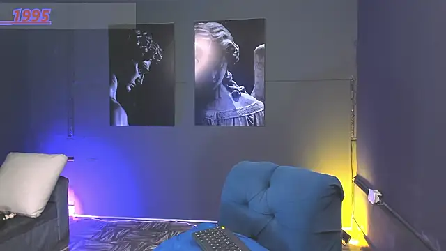 Snapshot of bradley_smith chatting on February 2026 06:01:01 AM bradley smith online show from February 2026 06:01:01 AM