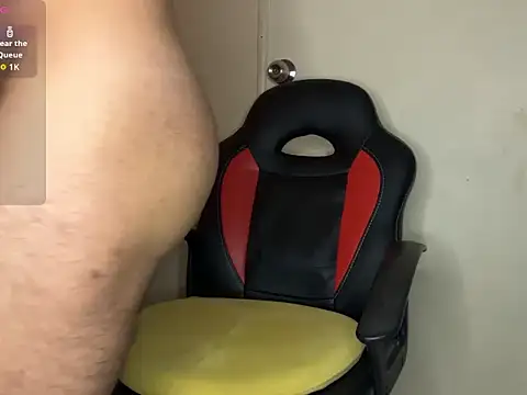 thish0rny online show from November 2025 05:10:01 AM