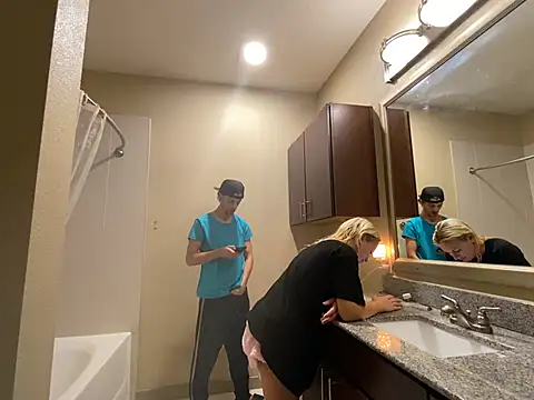 Snapshot of girlfriendmissy chatting on January 2025 05:51:02 PM girlfriendmissy online show from January 2025 05:51:02 PM