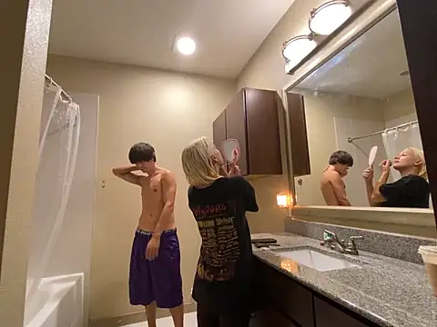 Snapshot of girlfriendmissy chatting on January 2025 08:05:02 PM girlfriendmissy online show from January 2025 08:05:02 PM