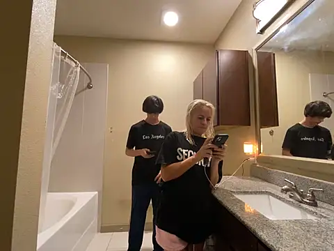 Snapshot of girlfriendmissy chatting on January 2025 12:57:01 AM girlfriendmissy online show from January 2025 12:57:01 AM