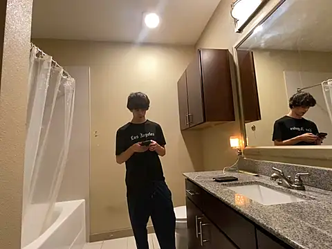 Snapshot of girlfriendmissy chatting on January 2025 10:02:01 PM girlfriendmissy online show from January 2025 10:02:01 PM