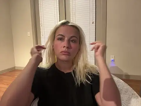 Snapshot of girlfriendmissy chatting on February 2025 02:09:02 AM girlfriendmissy online show from February 2025 02:09:02 AM