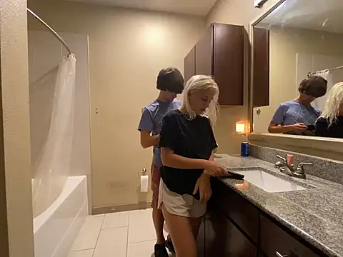 Snapshot of girlfriendmissy chatting on March 2025 09:29:01 PM girlfriendmissy online show from March 2025 09:29:01 PM